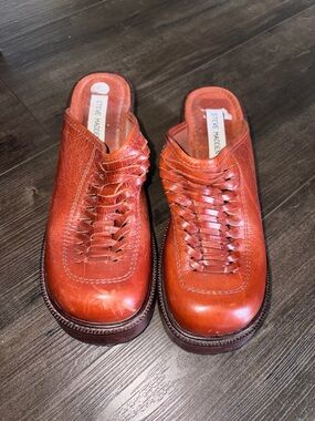 Steve Madden Burnt Orange Leather Woven Slip-On Mules